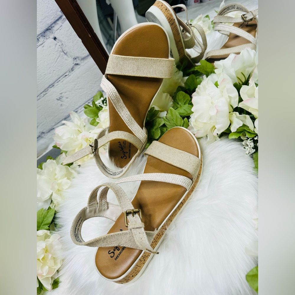Seychelles Memory Foam Platforms